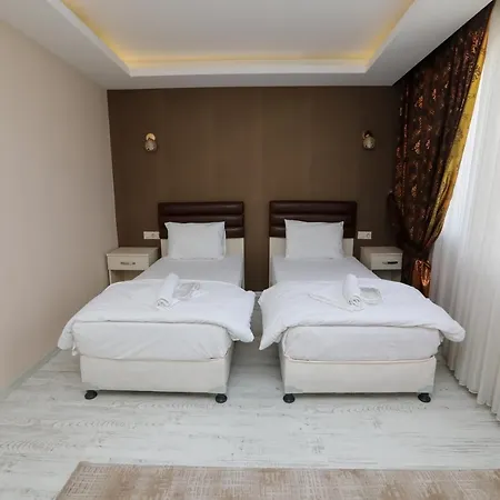 Hotel Taksimum 3*